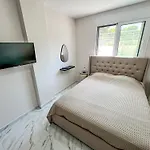 Apartmán Mira - Swimming Pool And Sea Views I Luxury Loutráki