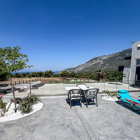 Mira - Swimming Pool And Sea Views I Luxury Apartment