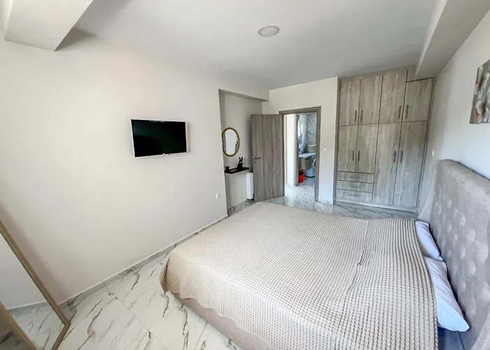 Mira - Swimming Pool And Sea Views I Luxury Loutráki